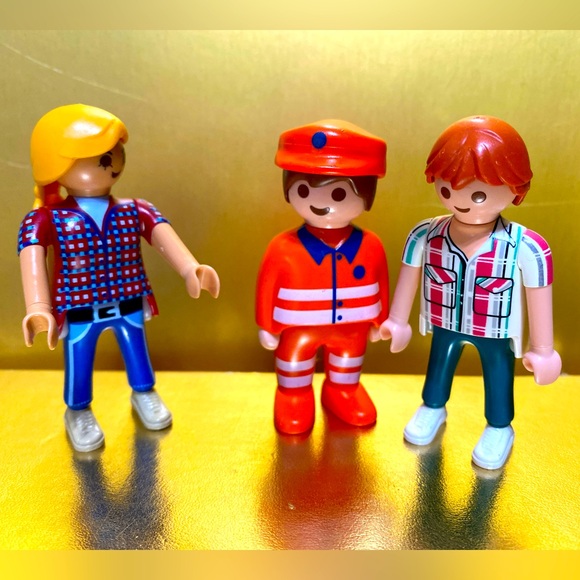 PLAYMOBIL GEOBRA VINTAGE 90’s FIGURE BUNDLE OF 3 FIREMAN WORKER, GIRL & BOY 3” - Picture 1 of 7
